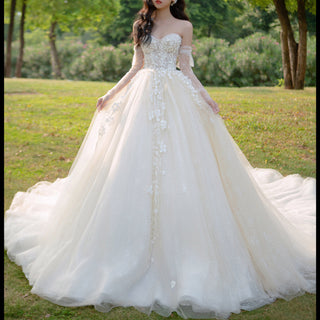 Sweetheart Neck Outdoor Wedding Dress with Floral Lace