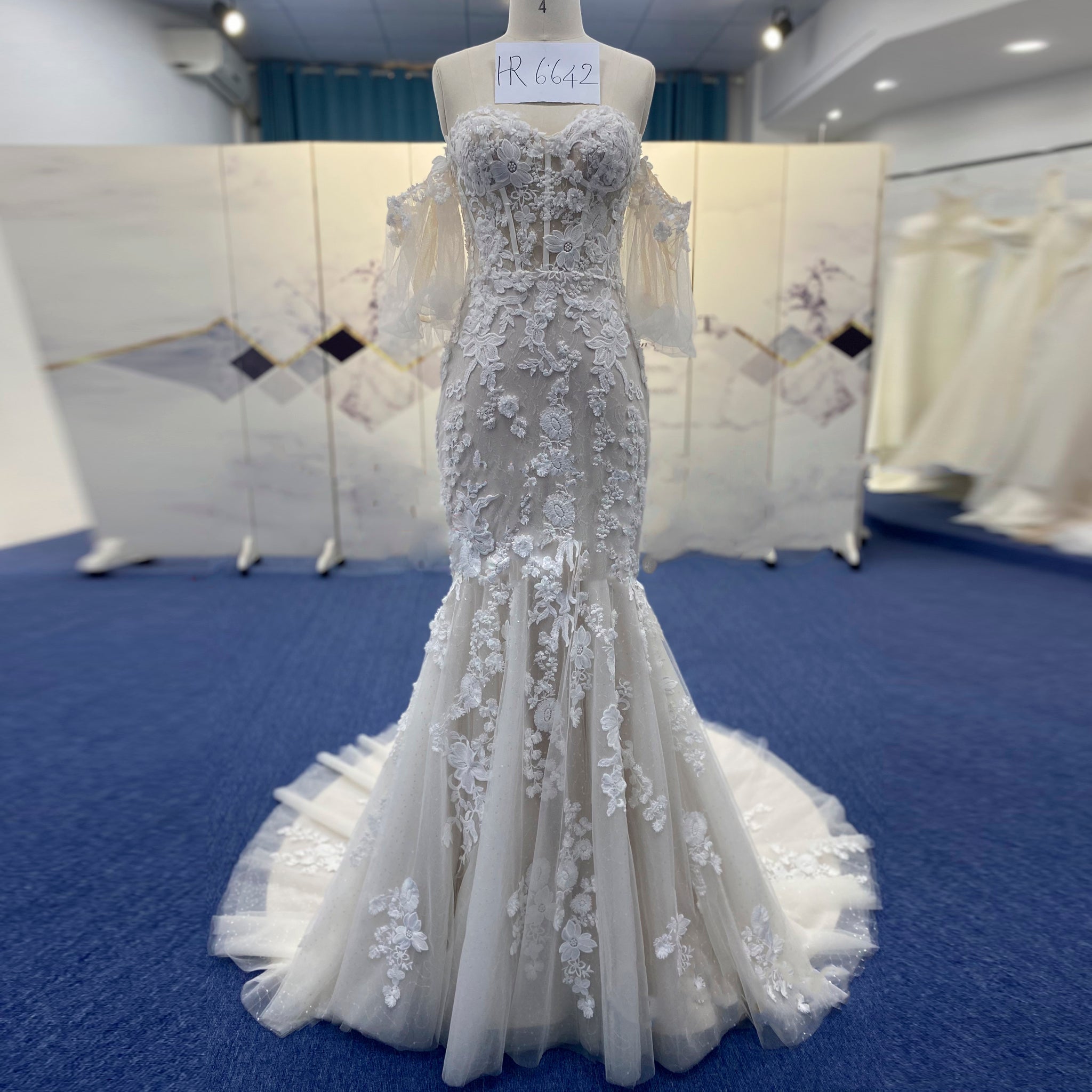 Sweetheart Tulle Lace Champagne Mermaid Wedding Dress - Rosymae