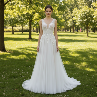 Deep Vneck Tulle Lace Sheath Wedding Dress with Tank Top