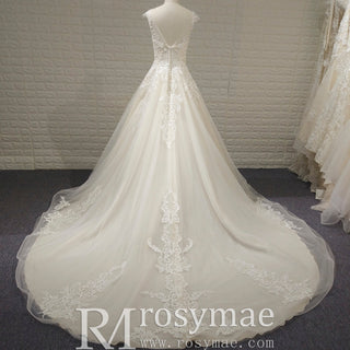 Vintage A-line Tulle Appliqued Lace Wedding Dress with Cap Sleeve - Rosymae