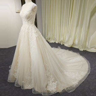 Vintage A-line Tulle Appliqued Lace Wedding Dress with Cap Sleeve - Rosymae