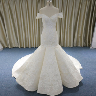Vintage Off the Shoulder Trumpet Wedding Dress with Floral Lace Appliqued - Rosymae