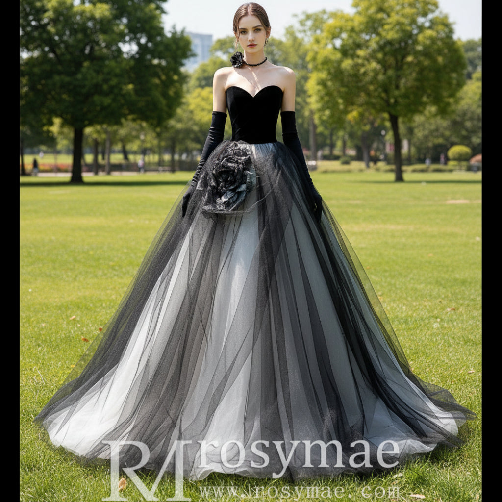 Ball Gown Black and White Wedding Dress with Sweetheart Neck Black and White / 6 Ball Gown Black and White Wedding Dress with Sweetheart Neck Black and White / 6