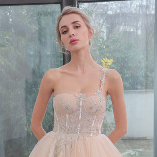 A-line-Tulle-Wedding-Dresses