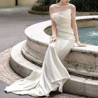 Asymmetrical Neck Mermaid Bridal Gown Wedding Dress