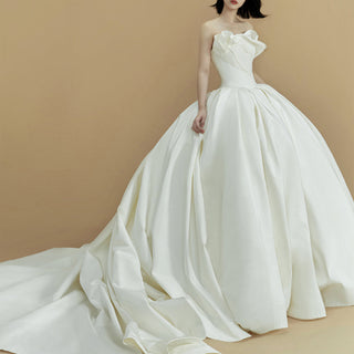 Asymmetrical Neckline Satin Bridal Wedding Dresses of 2023