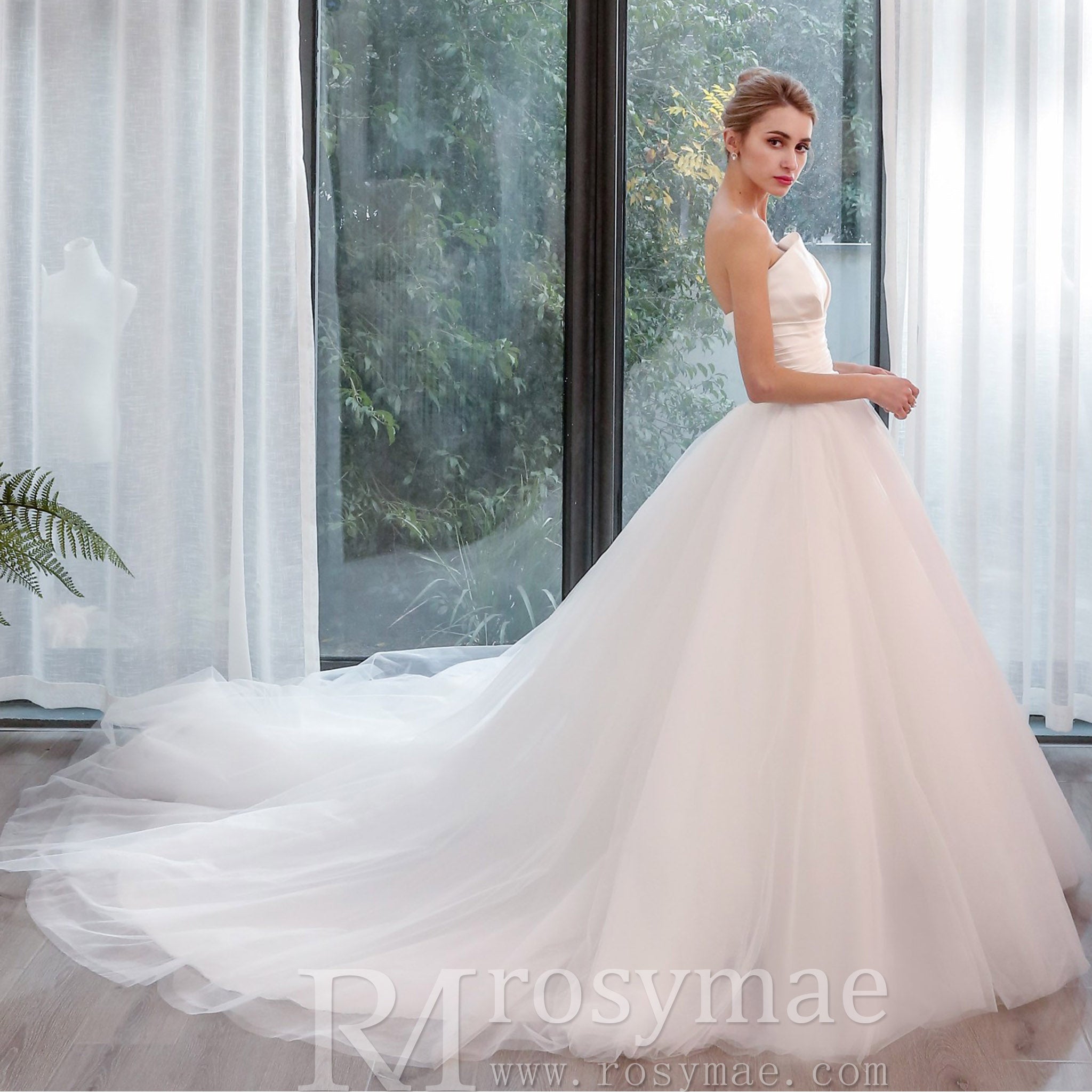 Unique Asymmetrical Neckline Strapless Simple Wedding Dress White / 10 Unique Asymmetrical Neckline Strapless Simple Wedding Dress White / 10