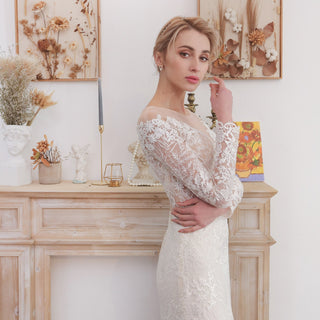 Long-Sleeve-Ball-Gown-Strapless-Chapel-Train-Lace-Wedding-Dress