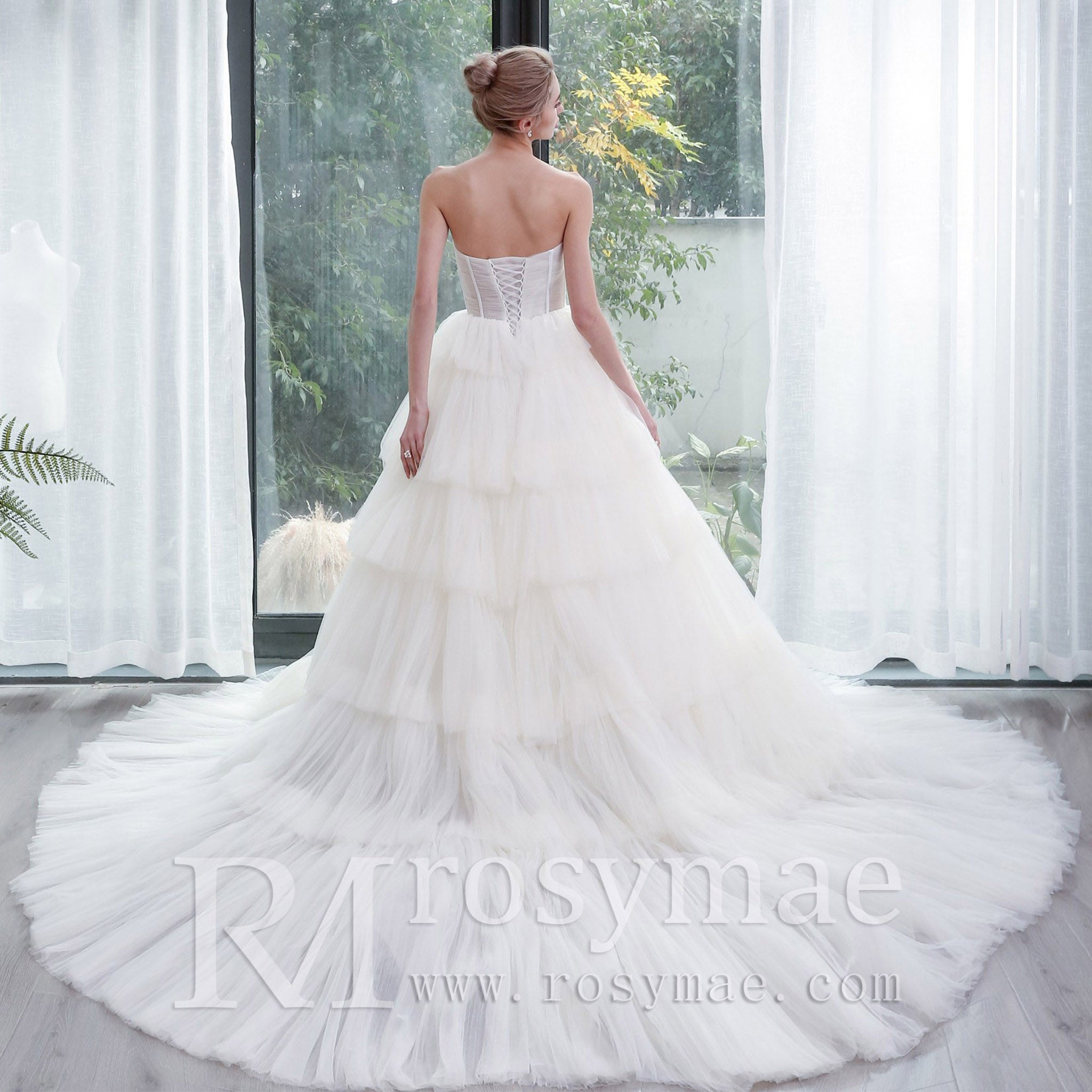 Strapless Sweetheart Ball Gown Layered Tulle Skirt Wedding Dress White / 20W Strapless Sweetheart Ball Gown Layered Tulle Skirt Wedding Dress White / 20W