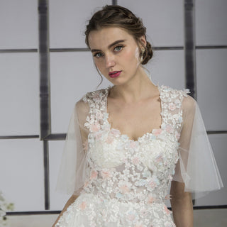 Half Sleeve Queen-ann Neckline Tulle Wedding Dress with Flowers