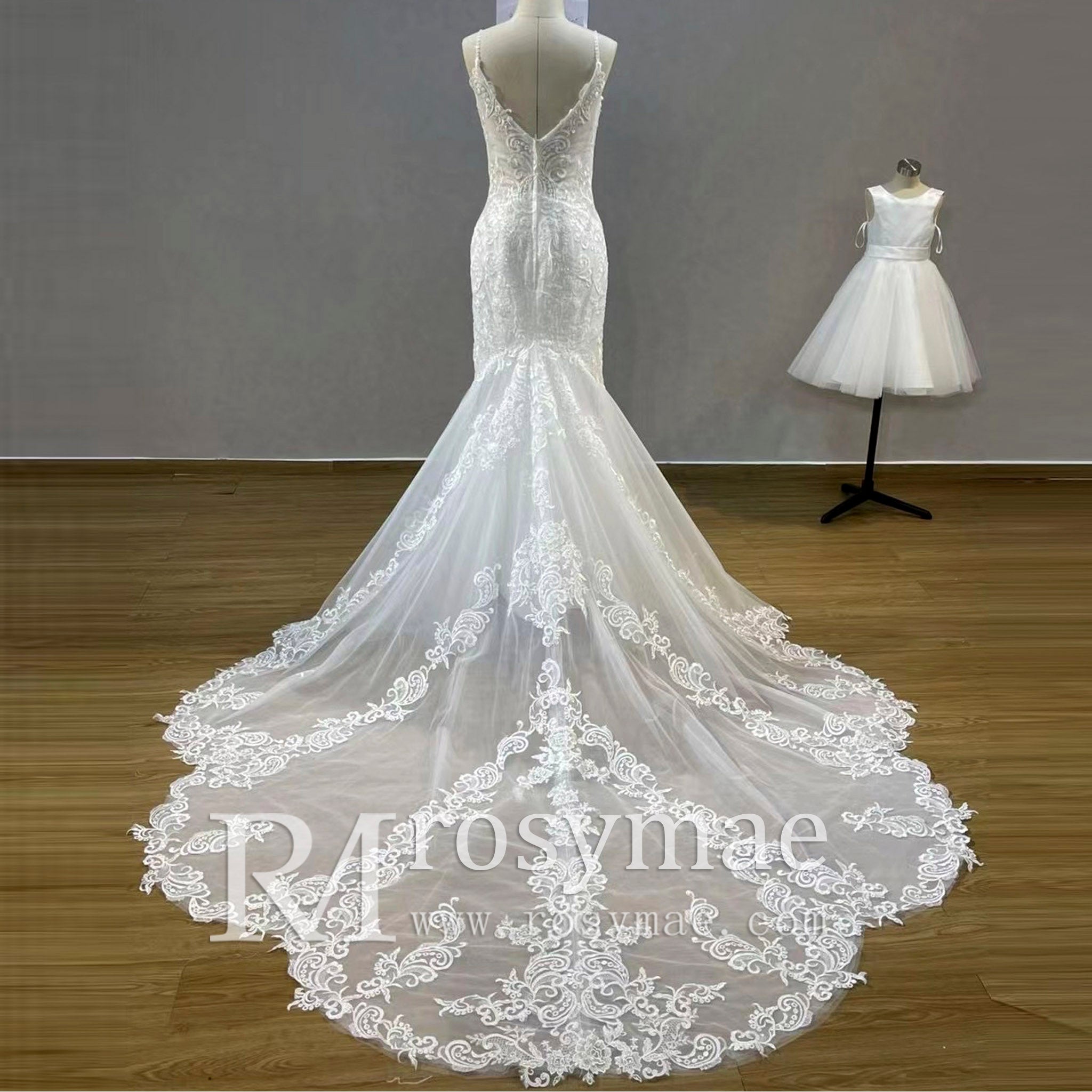 Plunging V-Neck Backless Lace Spaghetti Straps Mermaid Wedding Dress Ivory / Custom Size Plunging V-Neck Backless Lace Spaghetti Straps Mermaid Wedding Dress Ivory / Custom Size