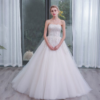Strapless-Wedding-Dress-and-Bridal-Gowns