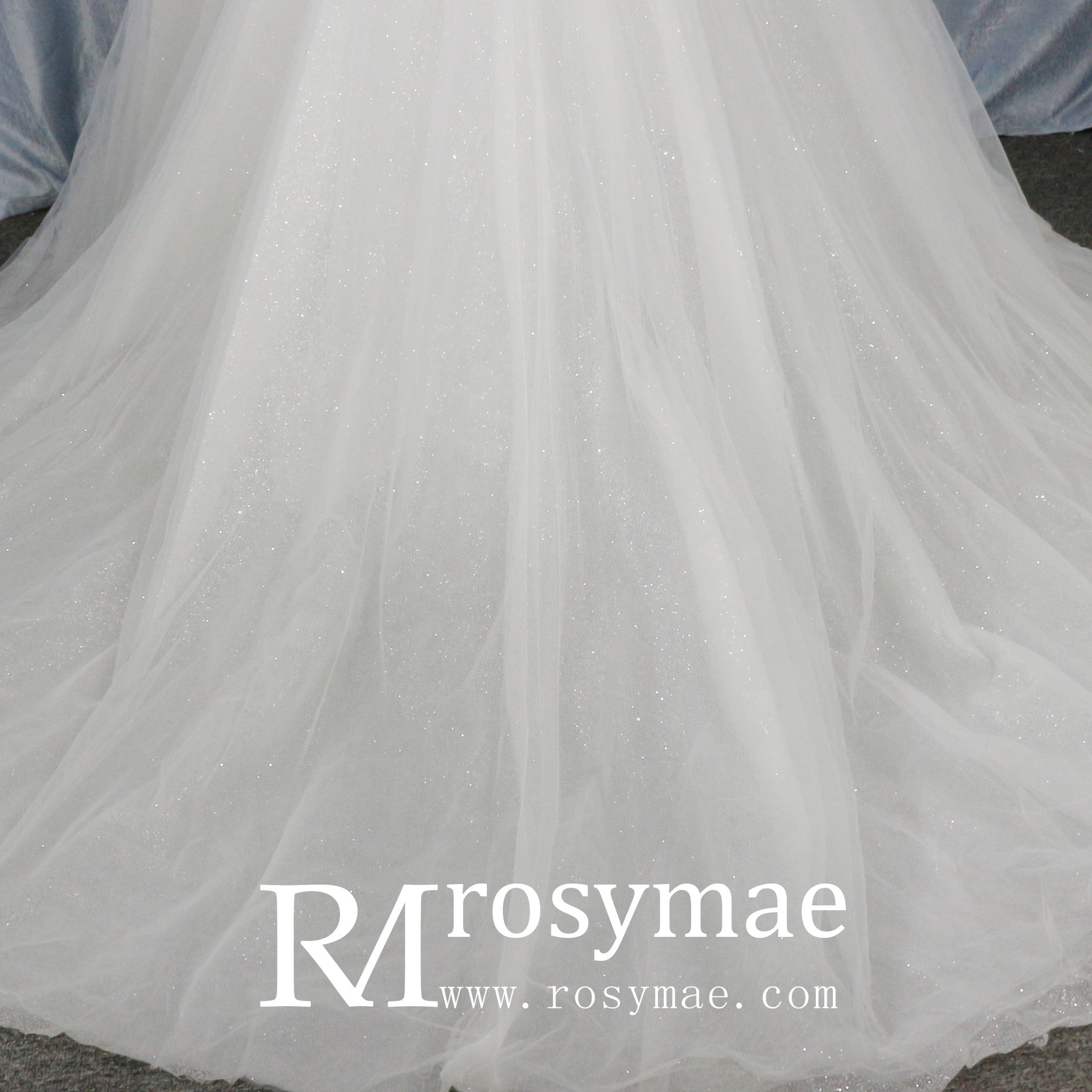 A Line Bling Tulle V Neck Wedding Dresses with Spaghetti Straps - Rosymae