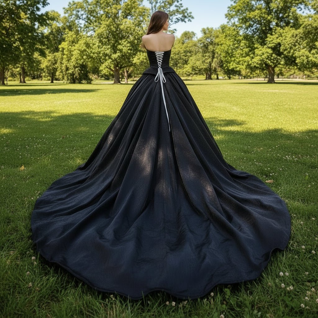 Black and White Wedding Dresses with Ballgown Strapless Neck White and Black / 24W