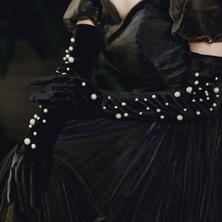 Wedding Gloves for the Fashionable Bride