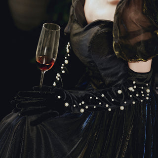 Wedding Gloves for the Fashionable Bride