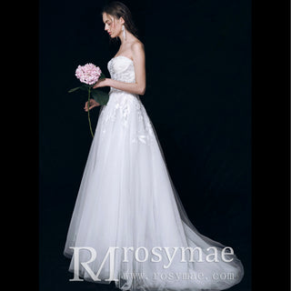 Strapless A-Line Tulle Wedding Dress with Curve Neckline