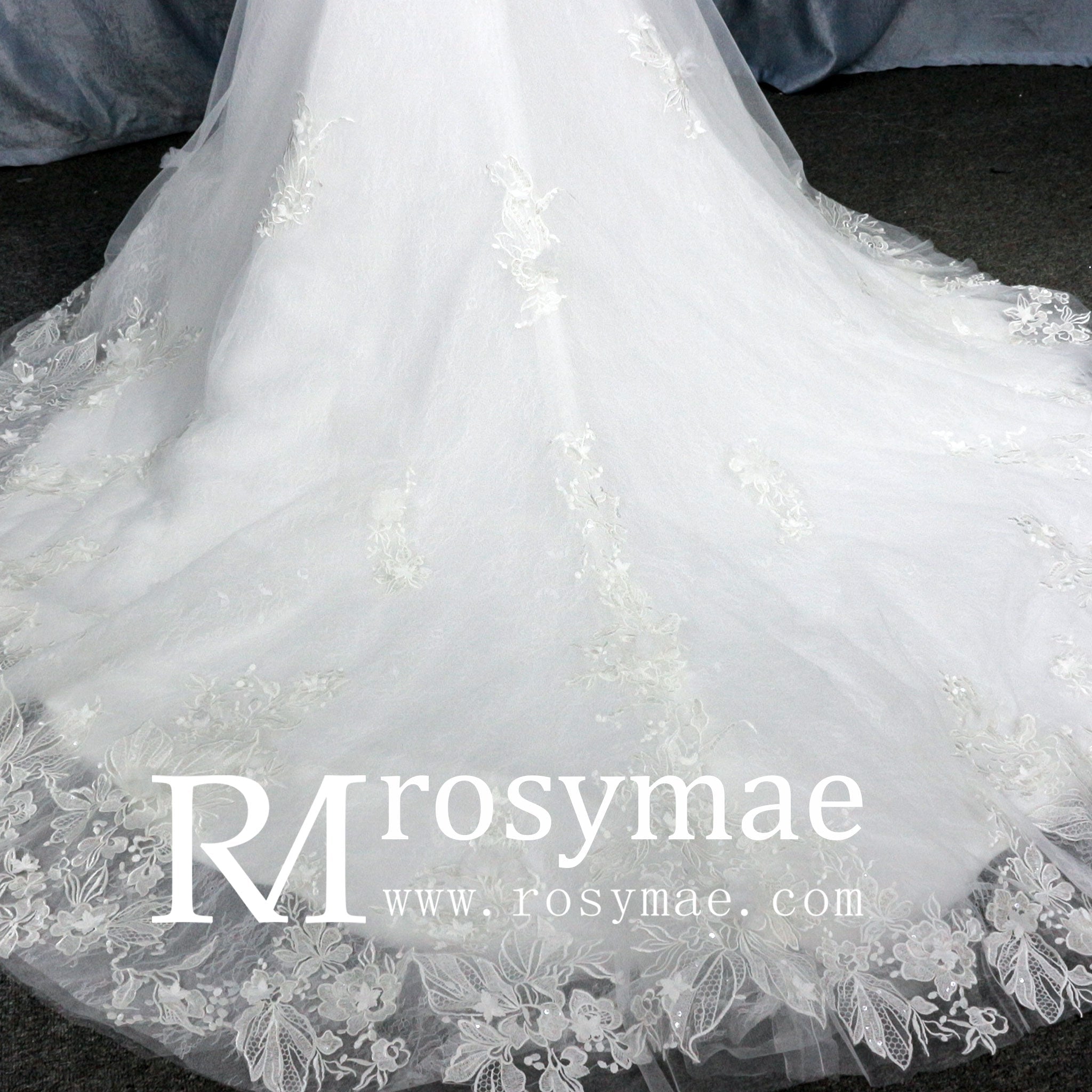 Elegant V-neck Mermaid Wedding Dress with Long Sleeves - Rosymae