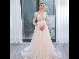Long-Sleeve-Wedding-Gowns-Styles-For-2023