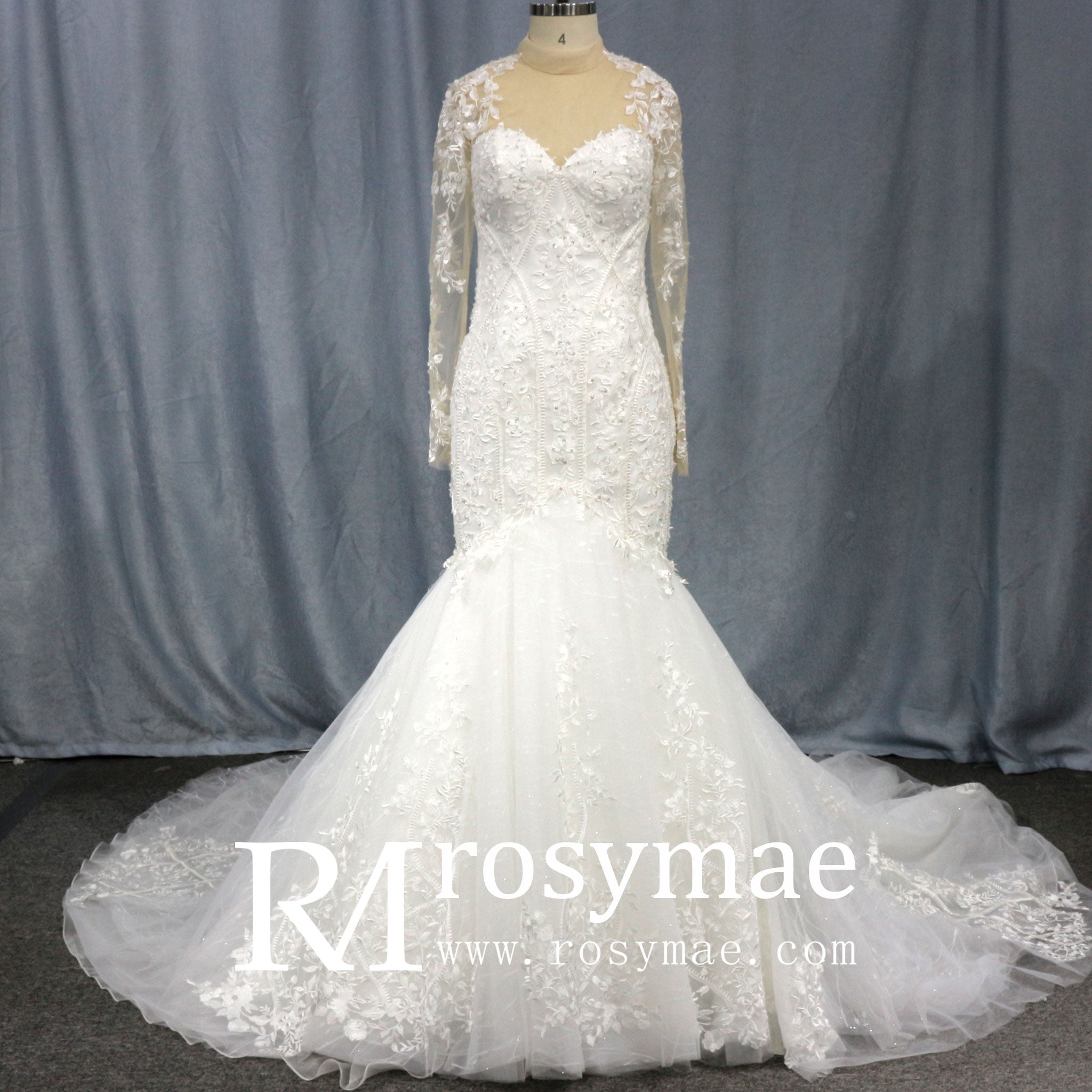 Keyhole Back Trumpet O-neck Wedding Dress With Long Sleeves - Rosymae