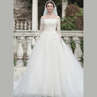 3/4 Sleeve A-Line Tulle Wedding Dresses with Straight Neckline