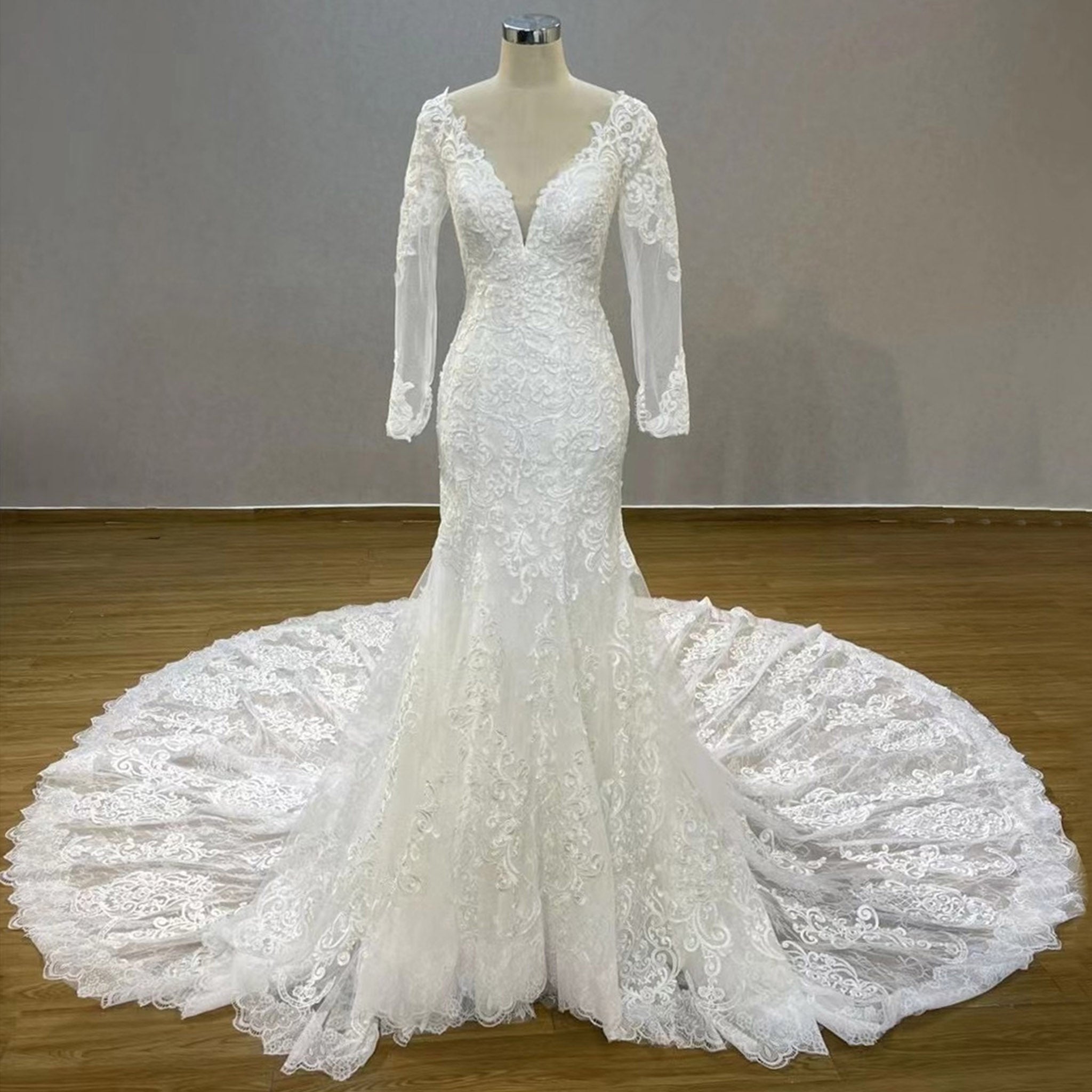 Long Sleeve V-neck Open Back Big Train Trumpet Lace Wedding Dress - Rosymae
