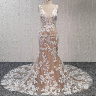 Floral Lace Trumpet Wedding Dresses with Plunging V-neck