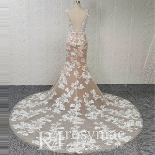 Floral Lace Trumpet Wedding Dresses with Plunging V-neck