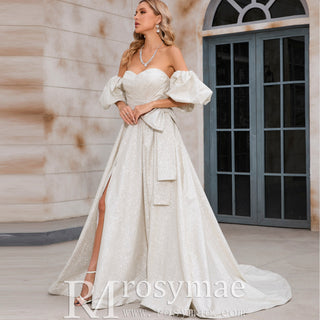 A-line Wedding Dress with Sweetheart Neckline and Detachable Sleeves Light Champagne / 16W A-line Wedding Dress with Sweetheart Neckline and Detachable Sleeves Light Champagne / 16W