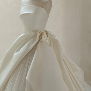 Ball Gown Wedding Dress with Ruffle Skirt for Bride