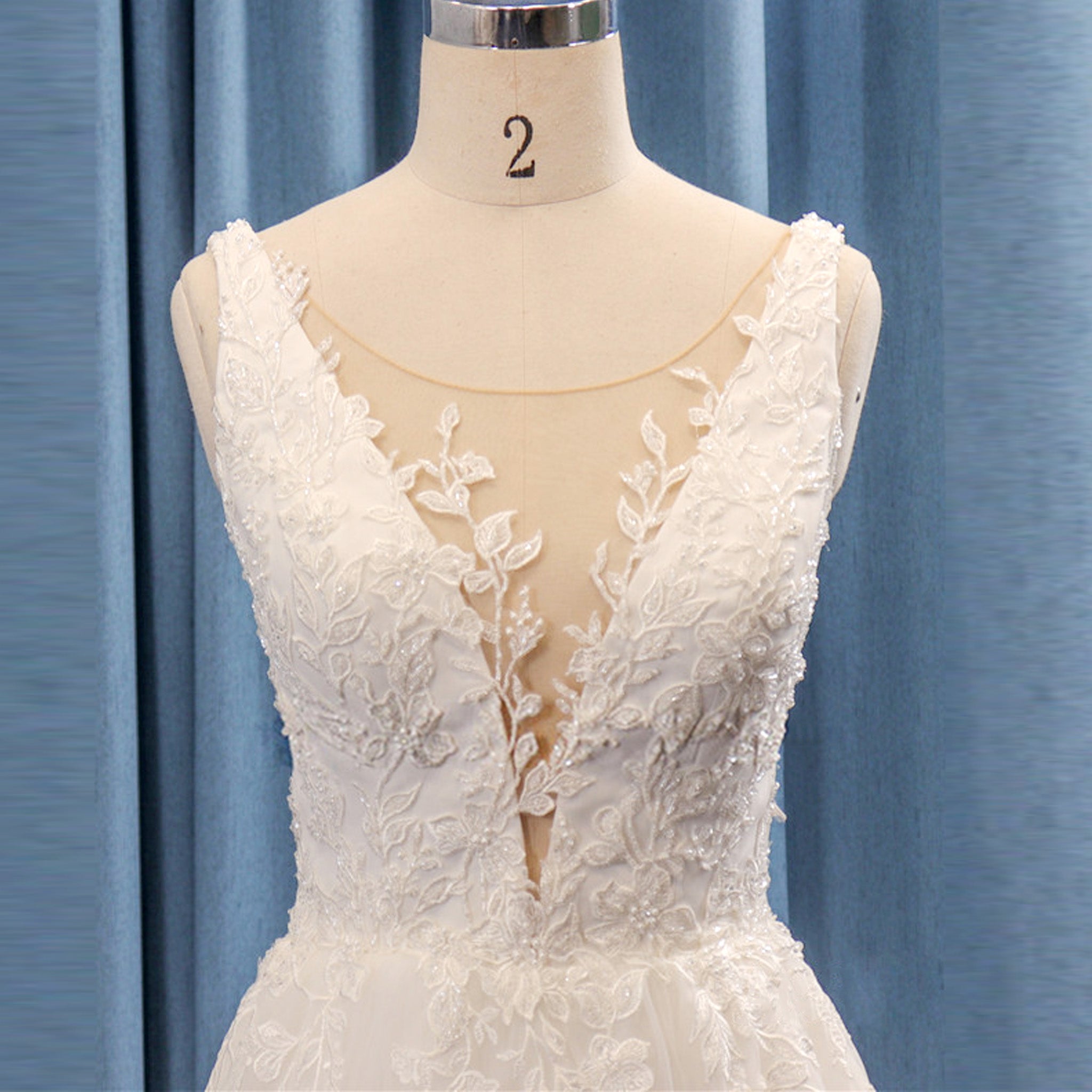Plunging V-neck Lace and Tulle A-line Wedding Dress Low Back White / Custom Size Plunging V-neck Lace and Tulle A-line Wedding Dress Low Back White / Custom Size
