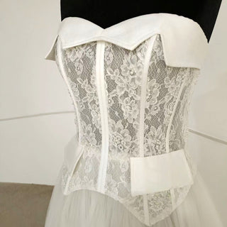 A-Line/Princess Curve Neck Tulle Floor Length Wedding Dress