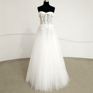 A-Line/Princess Curve Neck Tulle Floor Length Wedding Dress