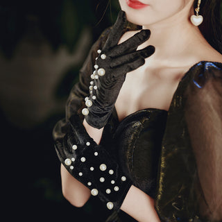 Wedding Gloves for the Fashionable Bride