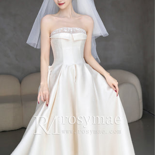 Straight Neckline Plain Satin Wedding Dresses & Bridal Gowns