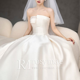 Straight Neckline Plain Satin Wedding Dresses & Bridal Gowns