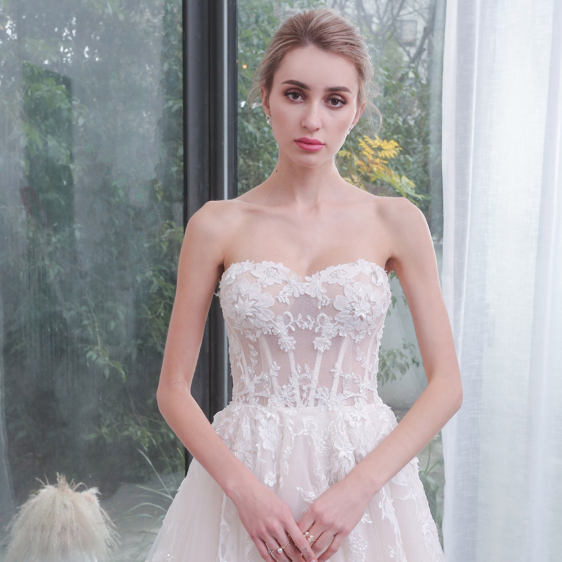 Strapless Sweetheart Neckline Princess Tulle Wedding Dress - Rosymae