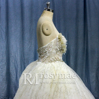 sweetheart-ball-gown-wedding-dress-beading-bridal-gown