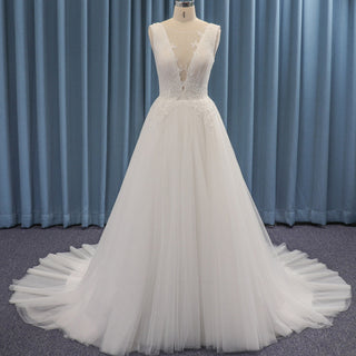 Classic Plunging V Neckline Tulle and Lace A-line Wedding Dress