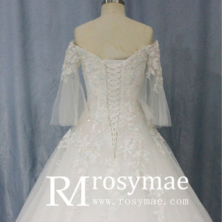 V-Neck Half-Sleeve Tulle Lace Ball Gown Wedding Dress - Rosymae