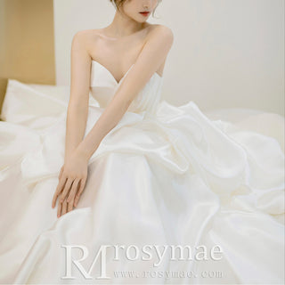 Ruffle Strapless Satin Wedding Dress Bridal Gown with Puffy Skirt